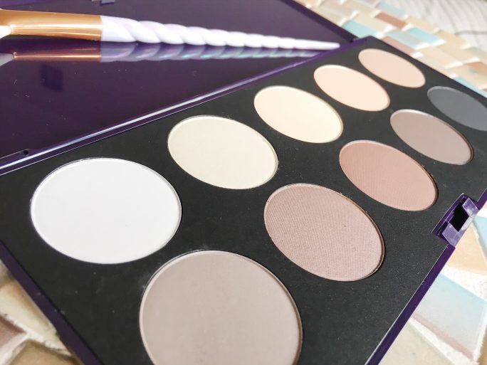 Neve Cosmetics palety do makijażu