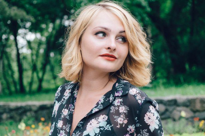 Jak uratować zniszczone włosy po rozjaśnianiu