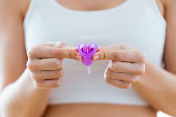 Kubeczek menstruacyjny jak działa